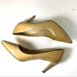 Ekonika women nude patent leather pointy toe pumps , sz 8